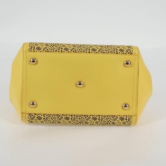 Salvatore Ferragamo Vala Chain Bag Leather 2way Yellow Gold Auth 132893V - Picture 6 of 16